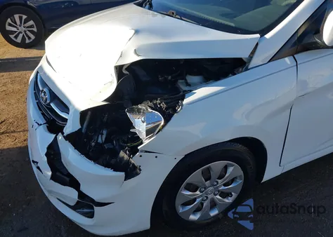 2015 Hyundai Accent Gs z USA, uszkodzony, nr VIN KMHCT5AE8FU223914